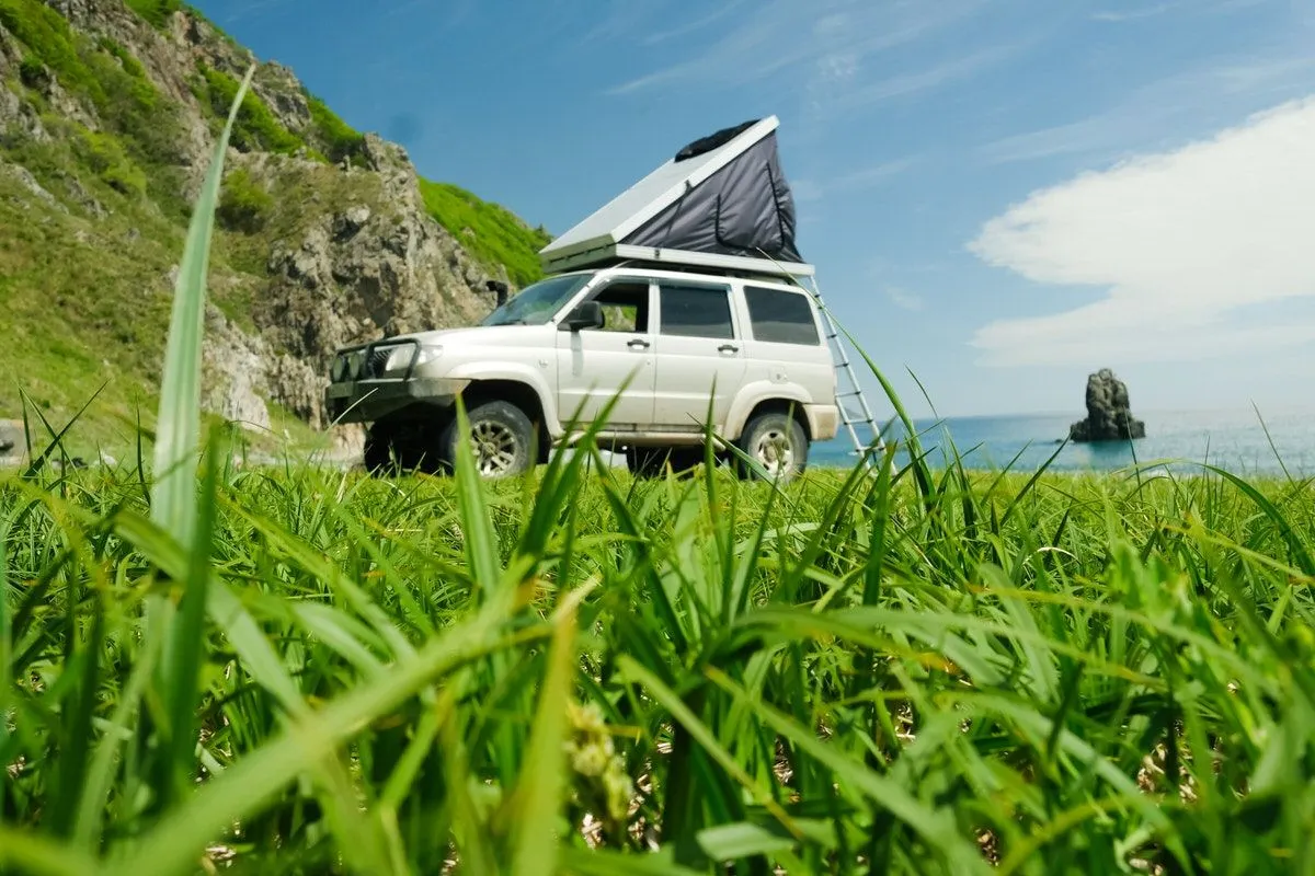 Günstige Campingausrüstung, die jeder Wanderer besitzen sollte