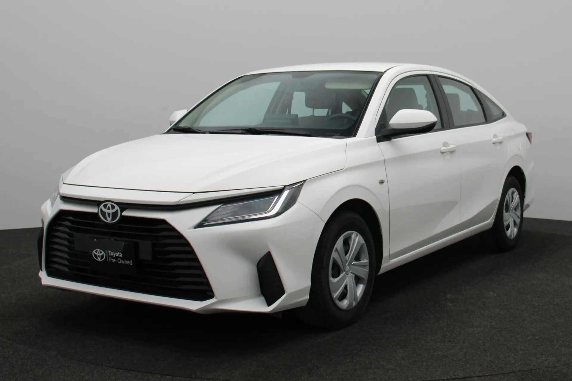 TOYOTA 1.5L YARIS SEDAN 2023