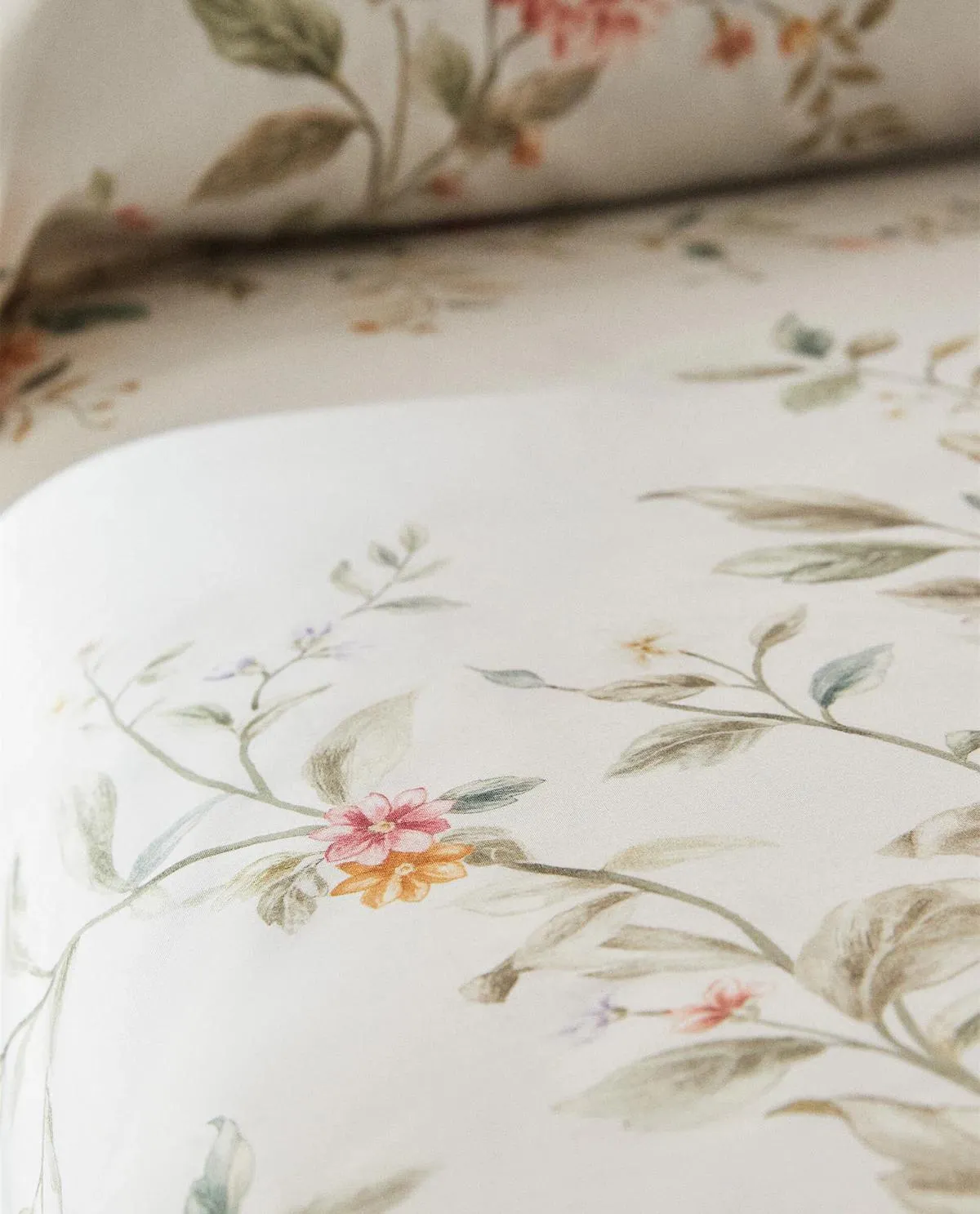 FLORAL PRINT DUVET COVER