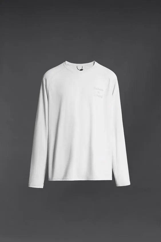 TEXTURED T-SHIRT WITH REFLECTIVE PRINT