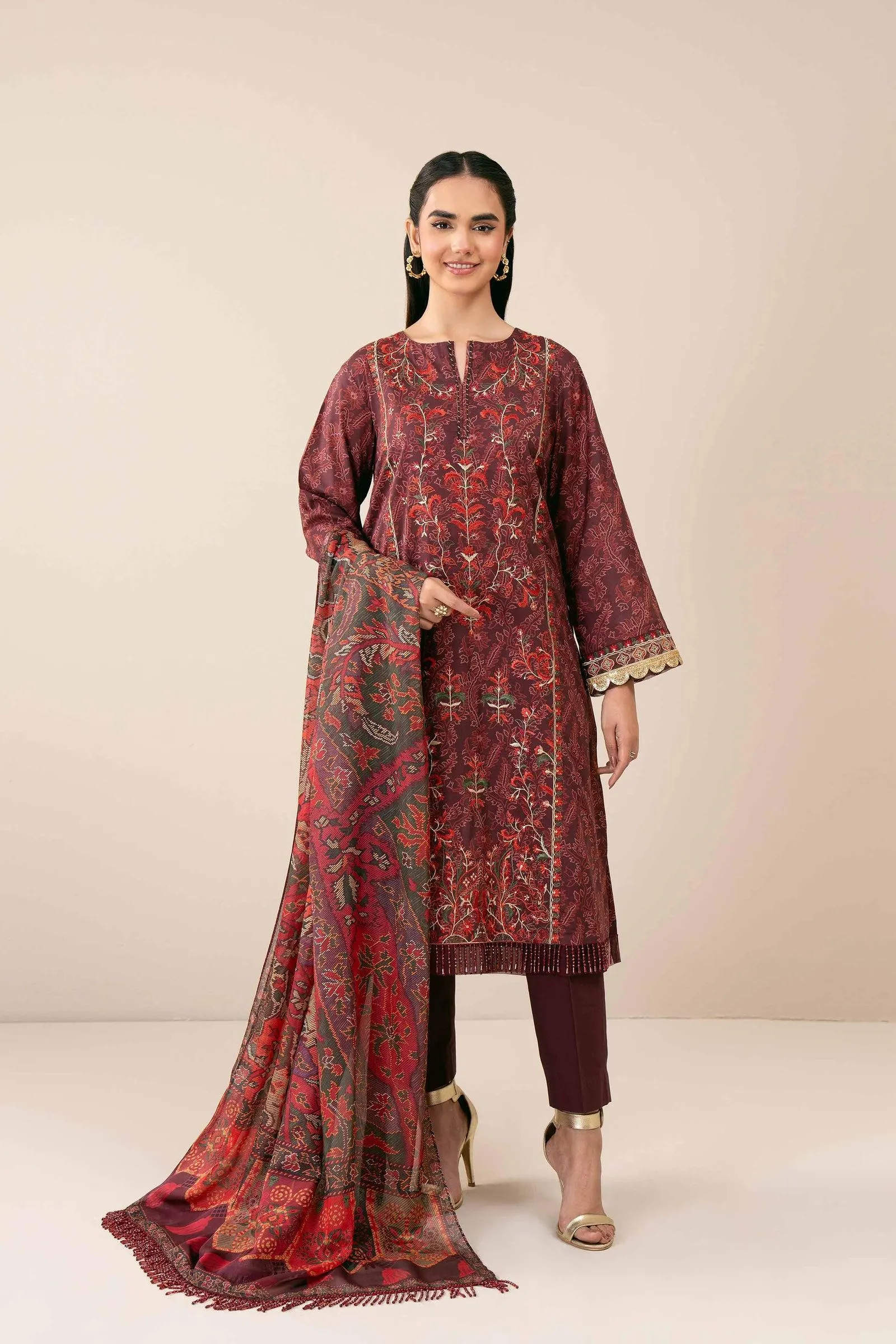 2 Piece - Printed Embroidered Suit - 42401947