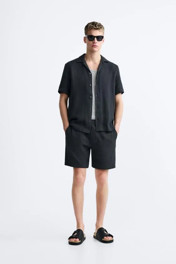 TEXTURED BERMUDA SHORTS