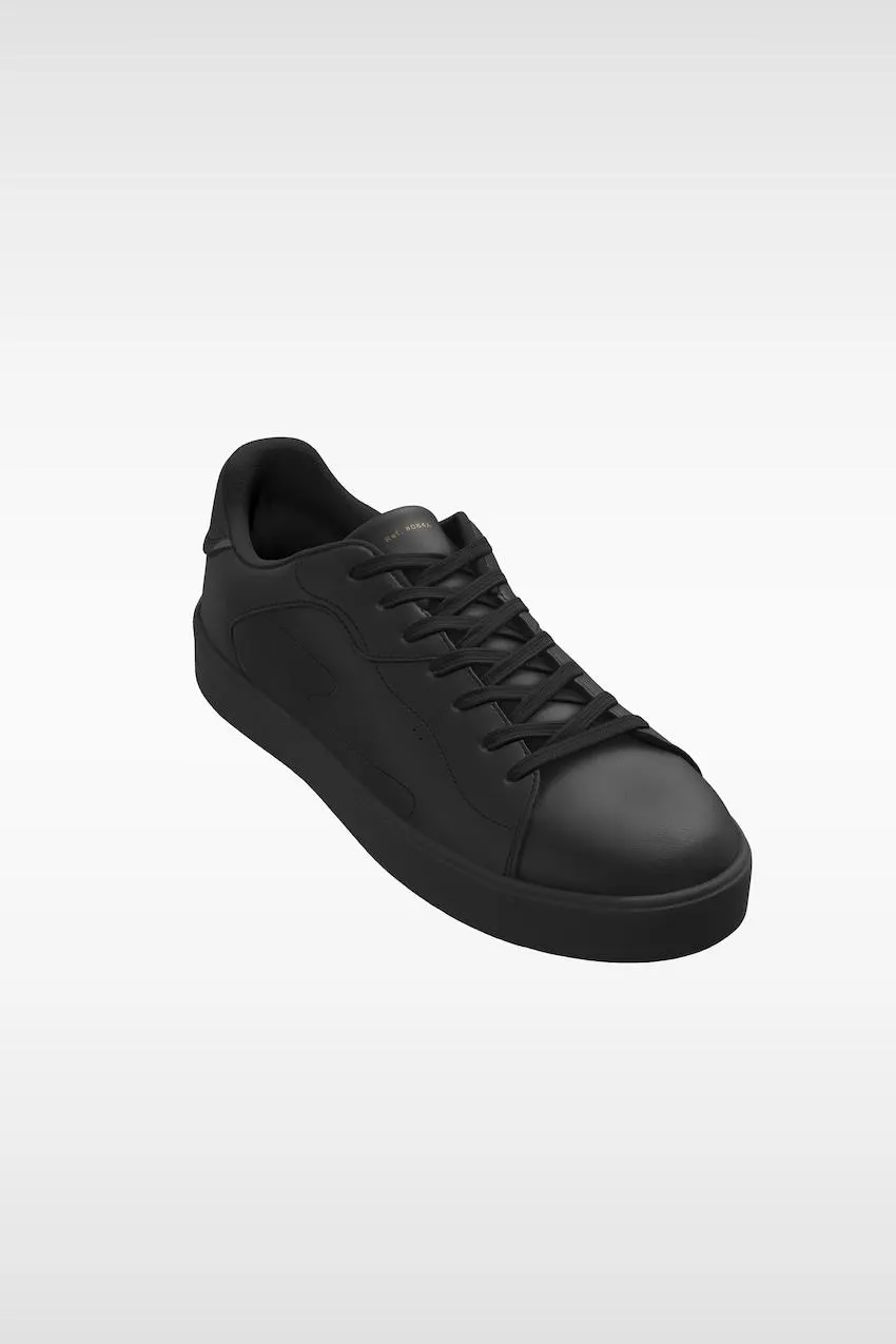 Men’s monochrome trainers.