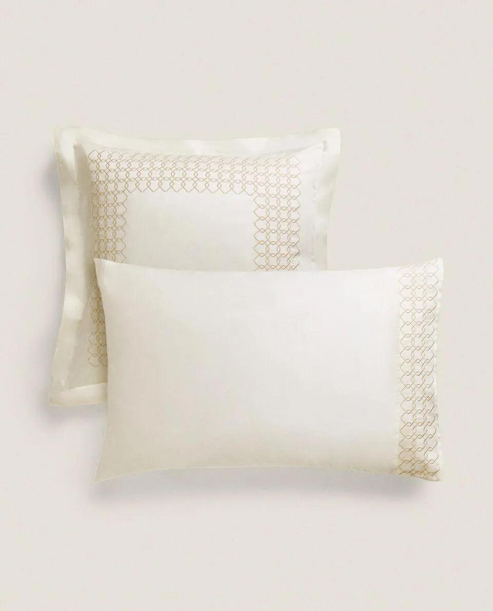 GEOMETRIC EMBROIDERED PILLOWCASE