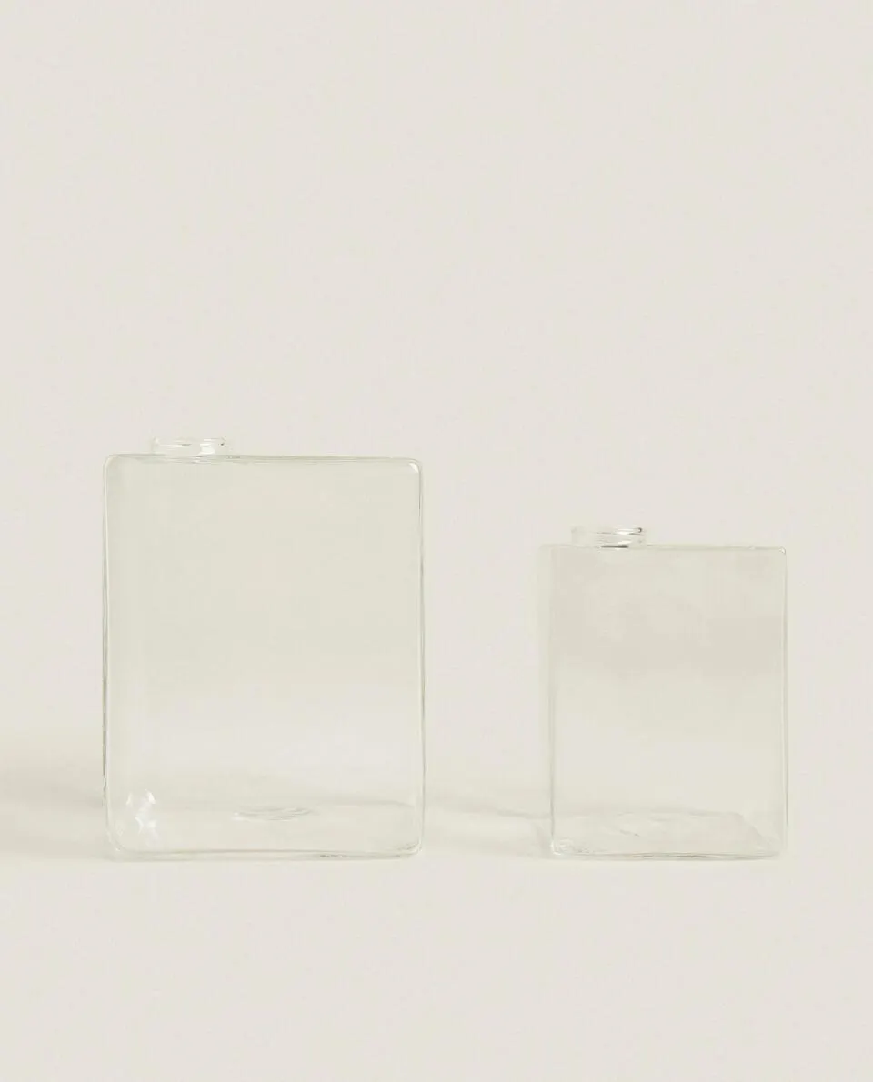 SQUARE GLASS VASE