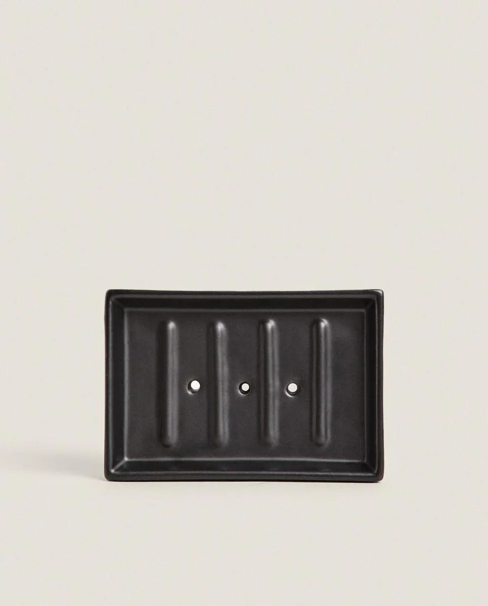 MATTE BLACK EARTHENWARE BATHROOM SOAP DISH