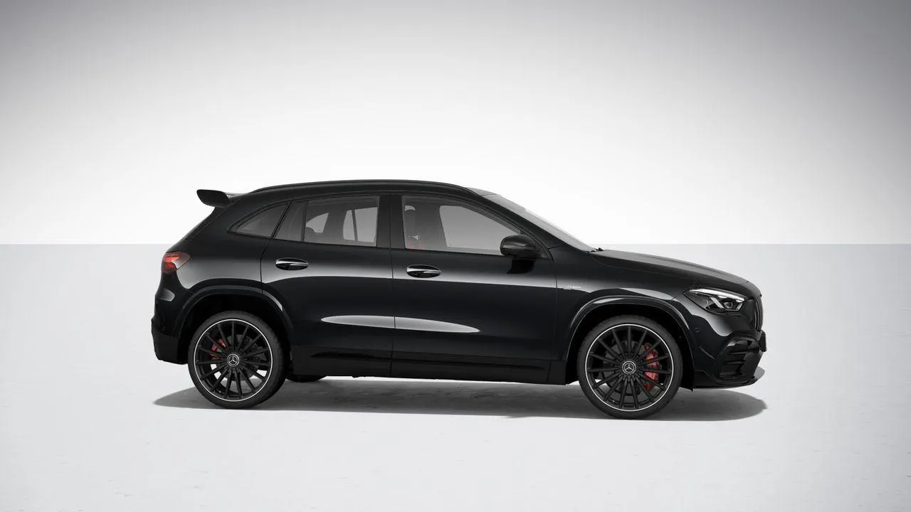 Mercedes-AMG GLA 35 4MATIC