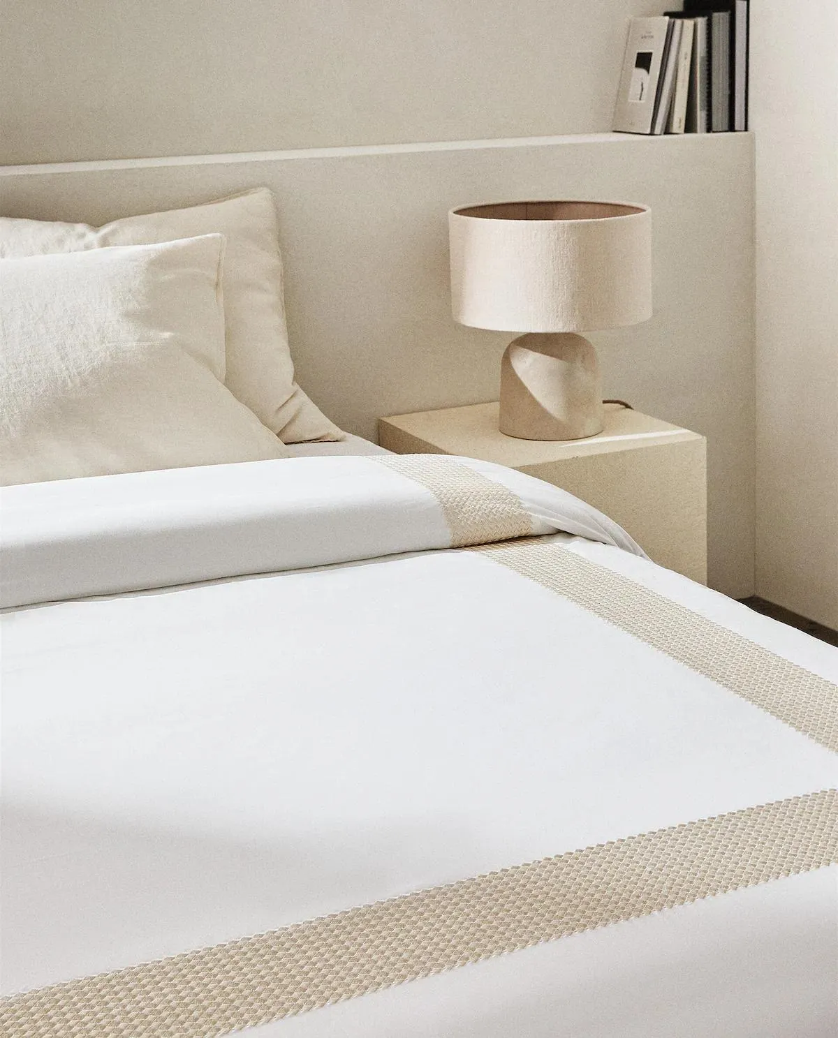 GEOMETRIC EMBROIDERED DUVET COVER