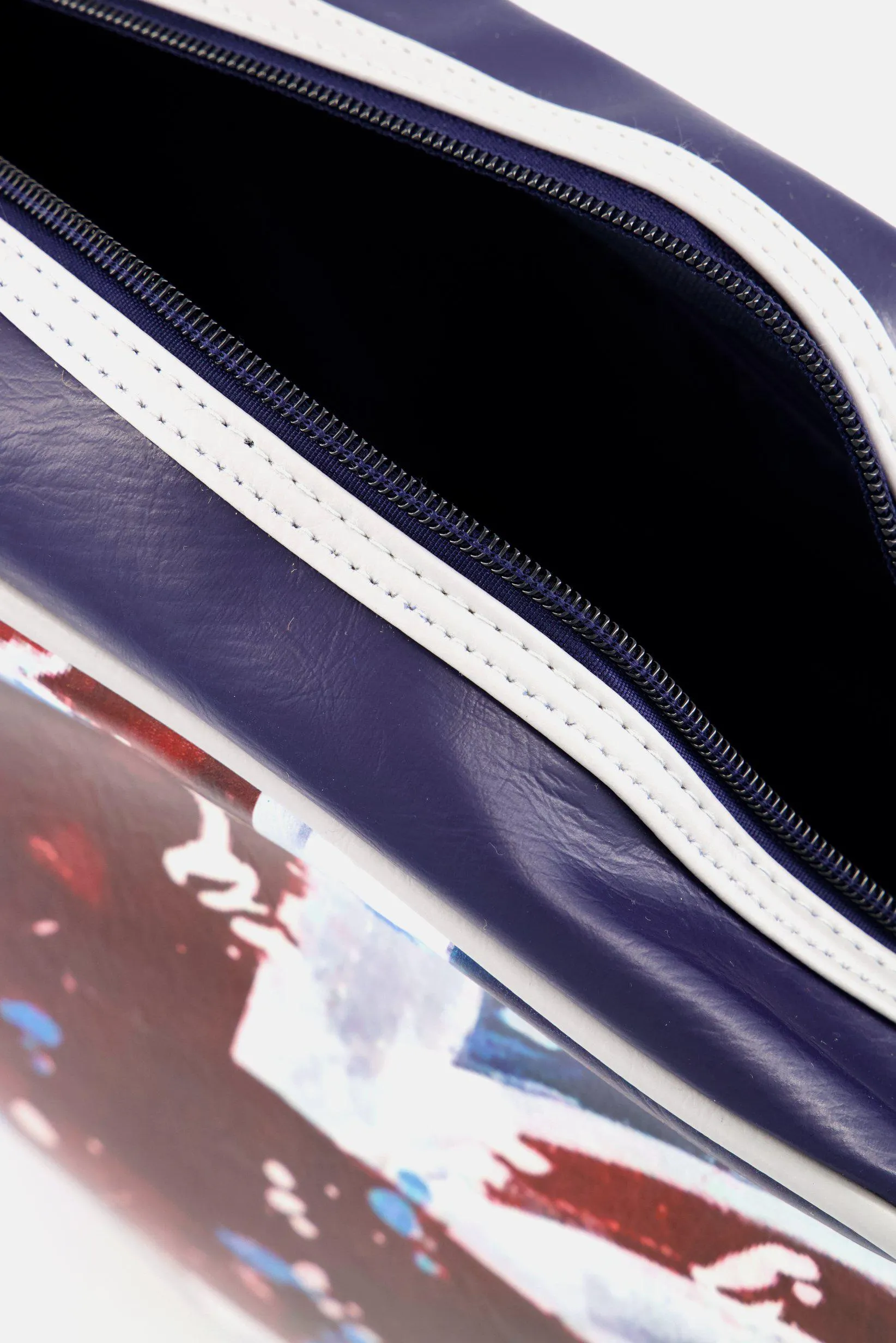 Men Printed Crossbody Bag 27 H x 35 L x 12 W cm, Navy Combo