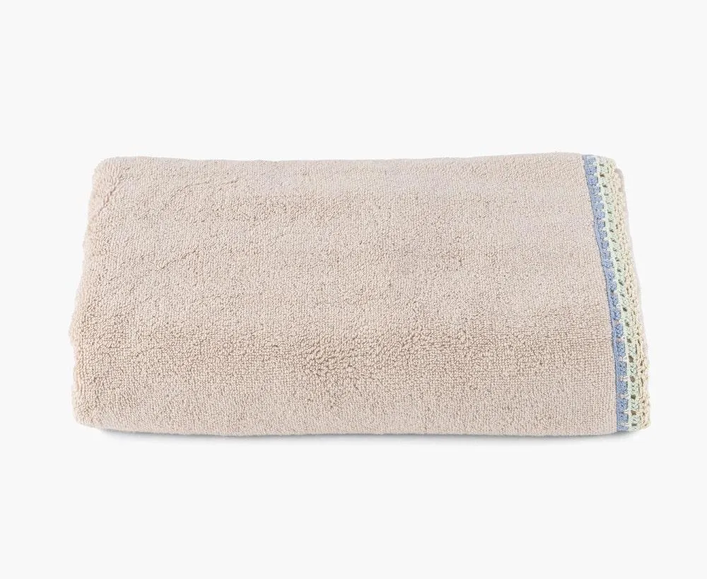 Lyza Bath Towel