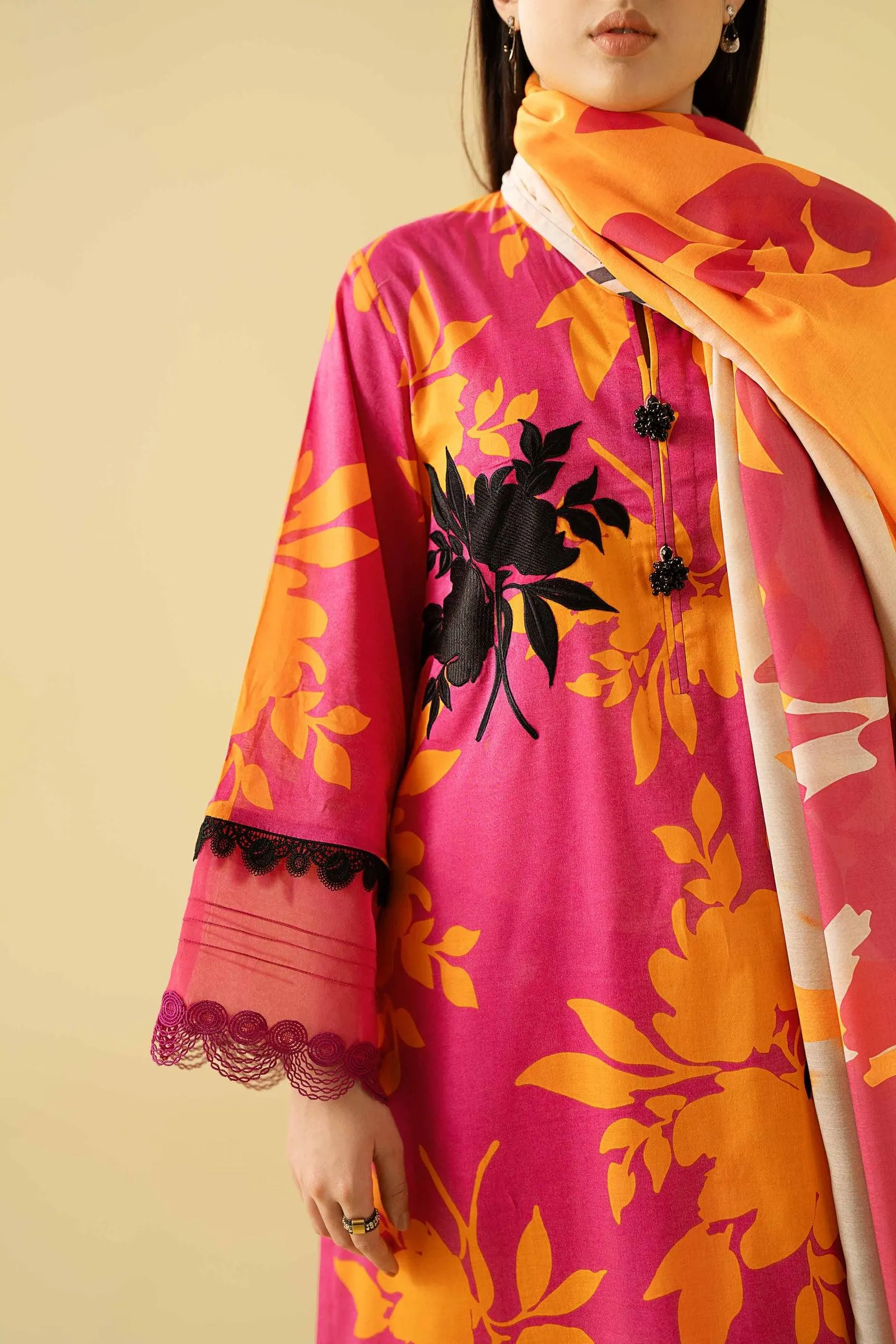 2 Piece - Printed Embroidered Suit - 42401570