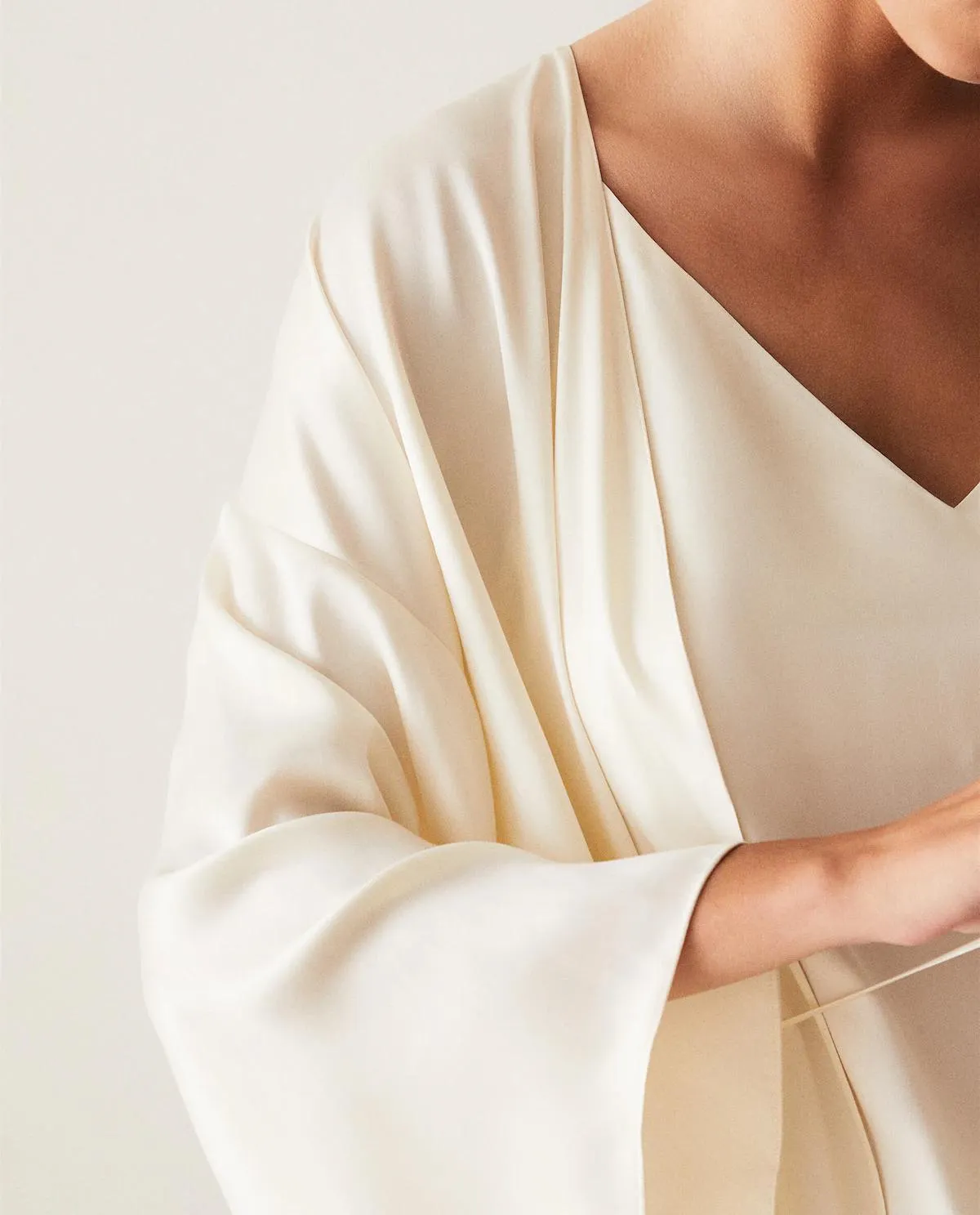 100% SILK DRESSING GOWN