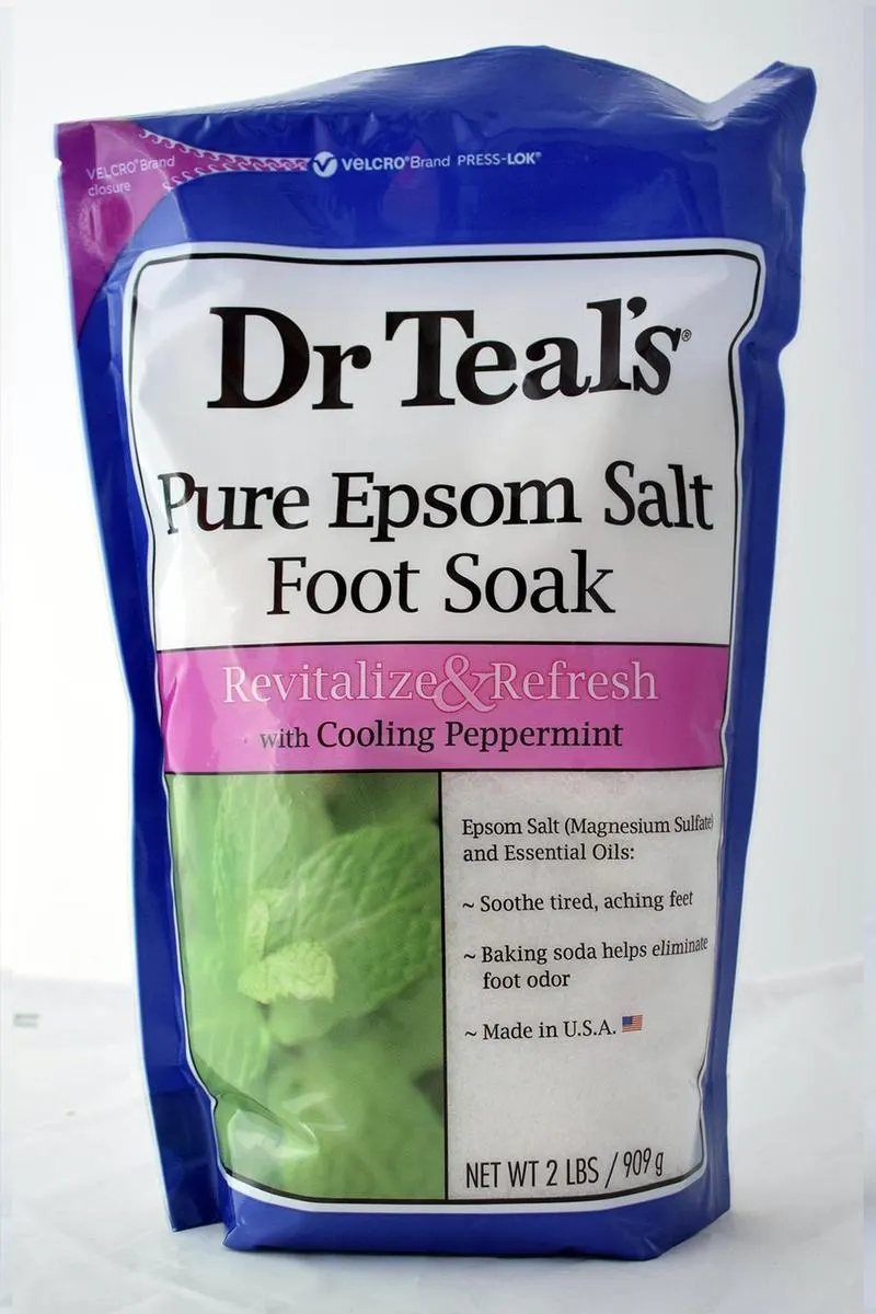 Dr. Teal's Epsom Foot Soak Cooling Peppermint 909g