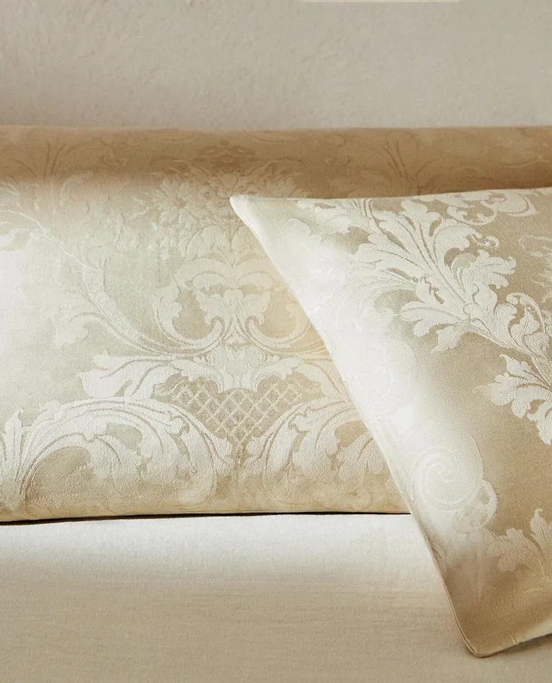 JACQUARD CUSHION COVER