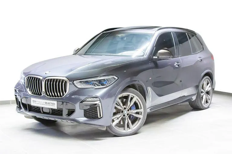 BMW X5 M50i