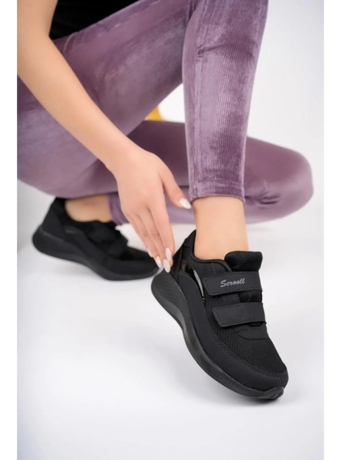 Black - Sports Shoes