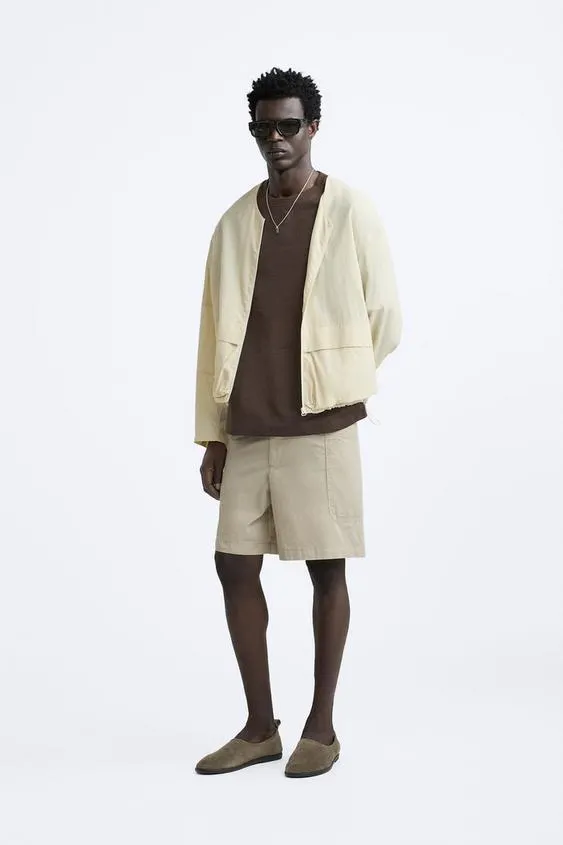 TEXTURE BERMUDA SHORTS WITH POCKETS