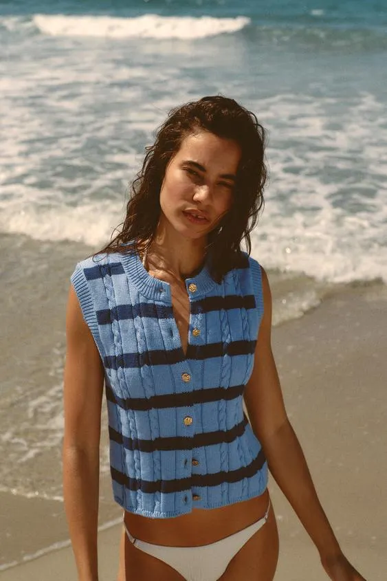 STRIPED CABLE-KNIT TOP