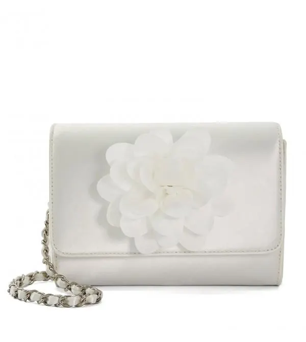 Blossoming-White