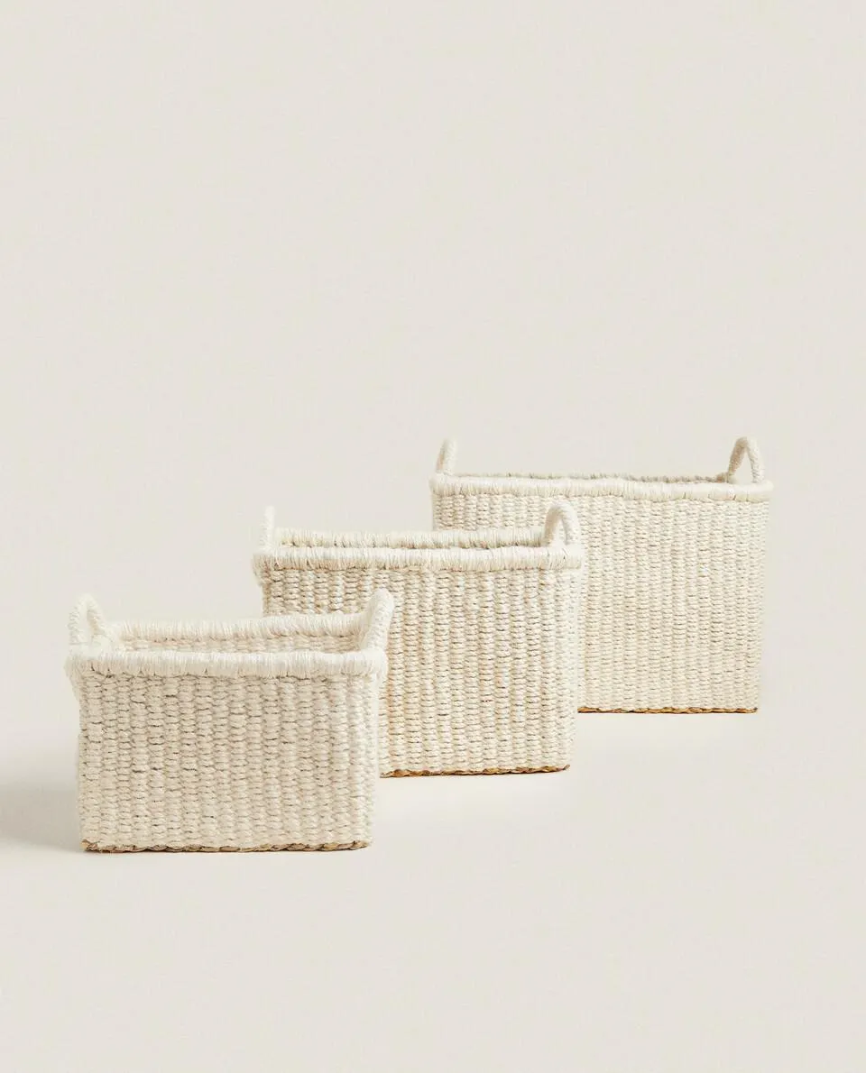 JUTE BASKETS WITH HANDLES