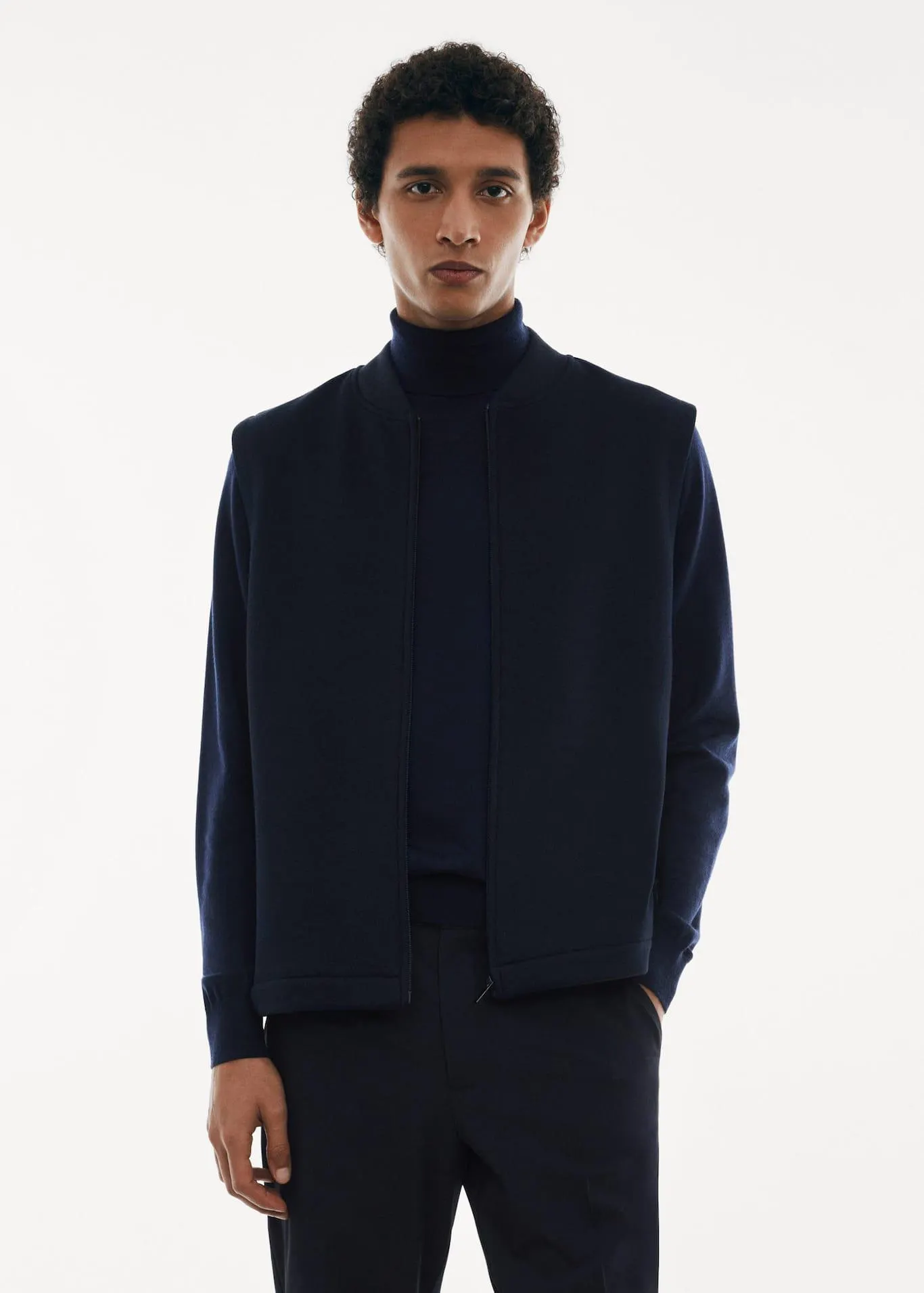Breathable structured gilet