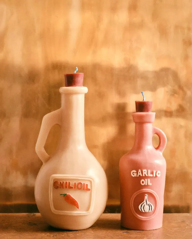 DECORATIVE CRUET CANDLE