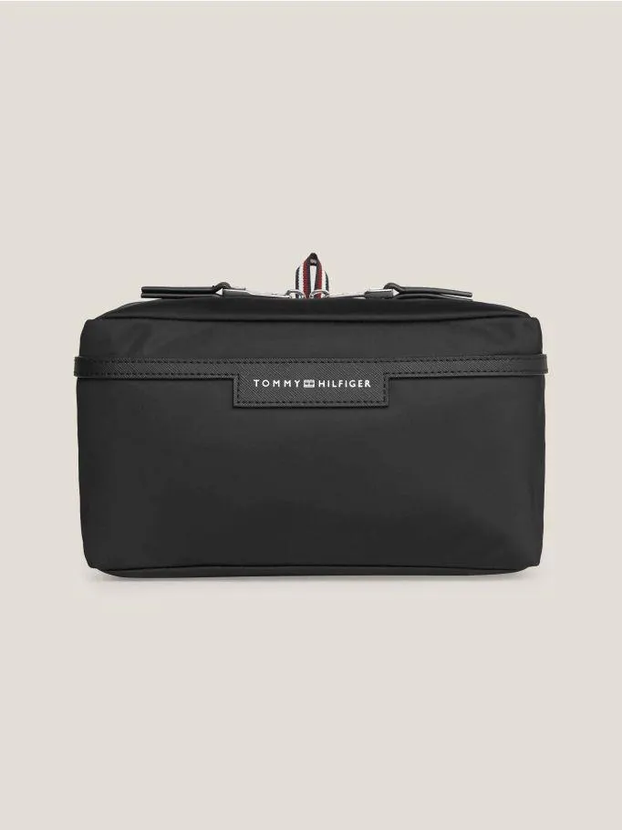 Urban Signature Loop Washbag