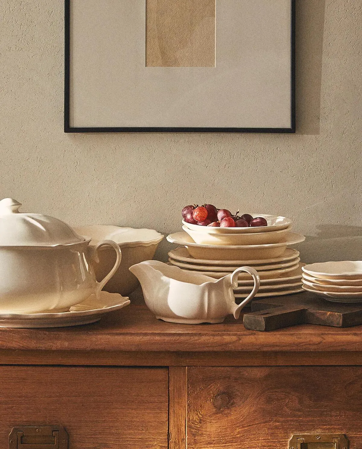 VAJILLA LOZA BORDE RELIEVE