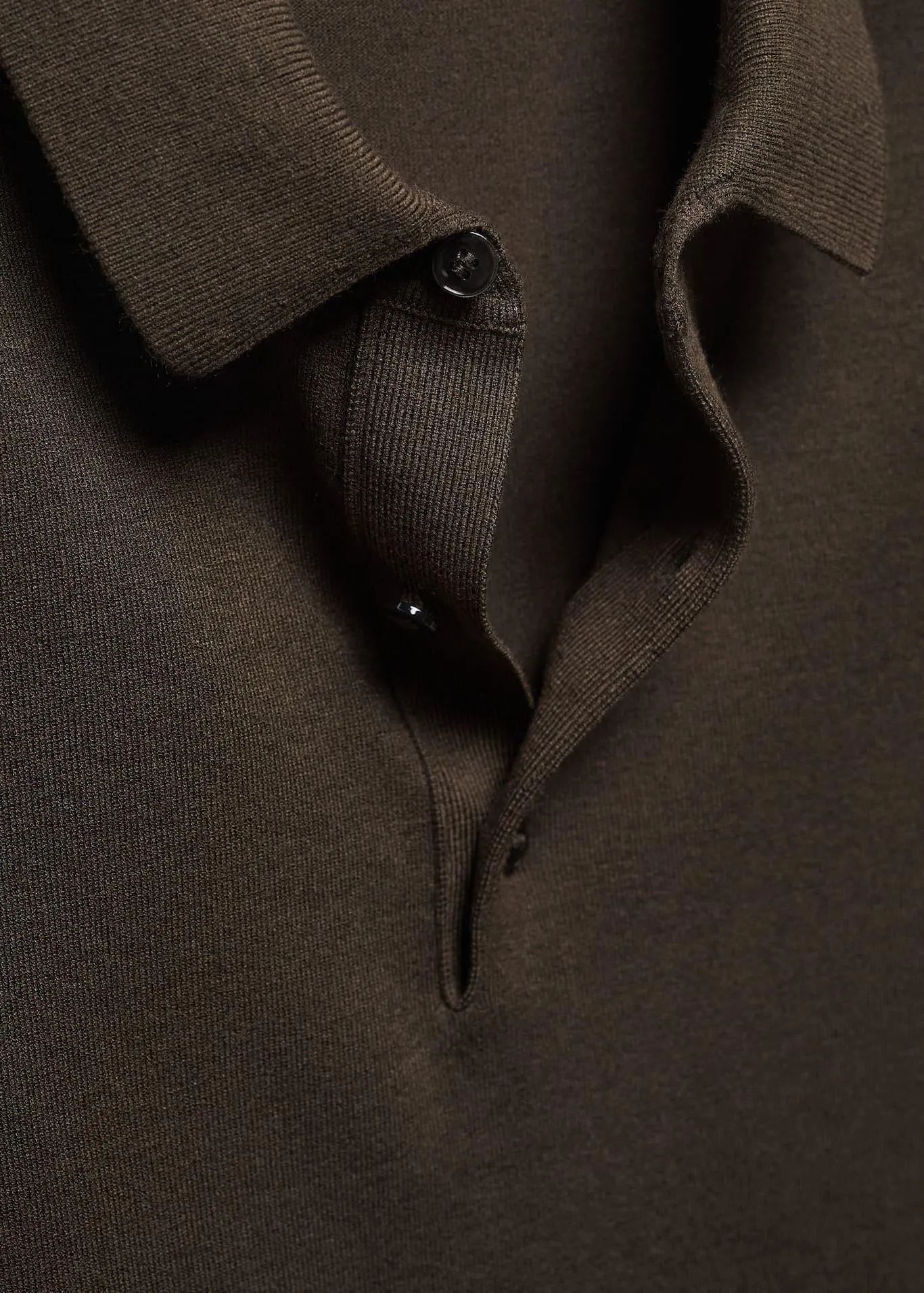 Fine-knit polo shirt