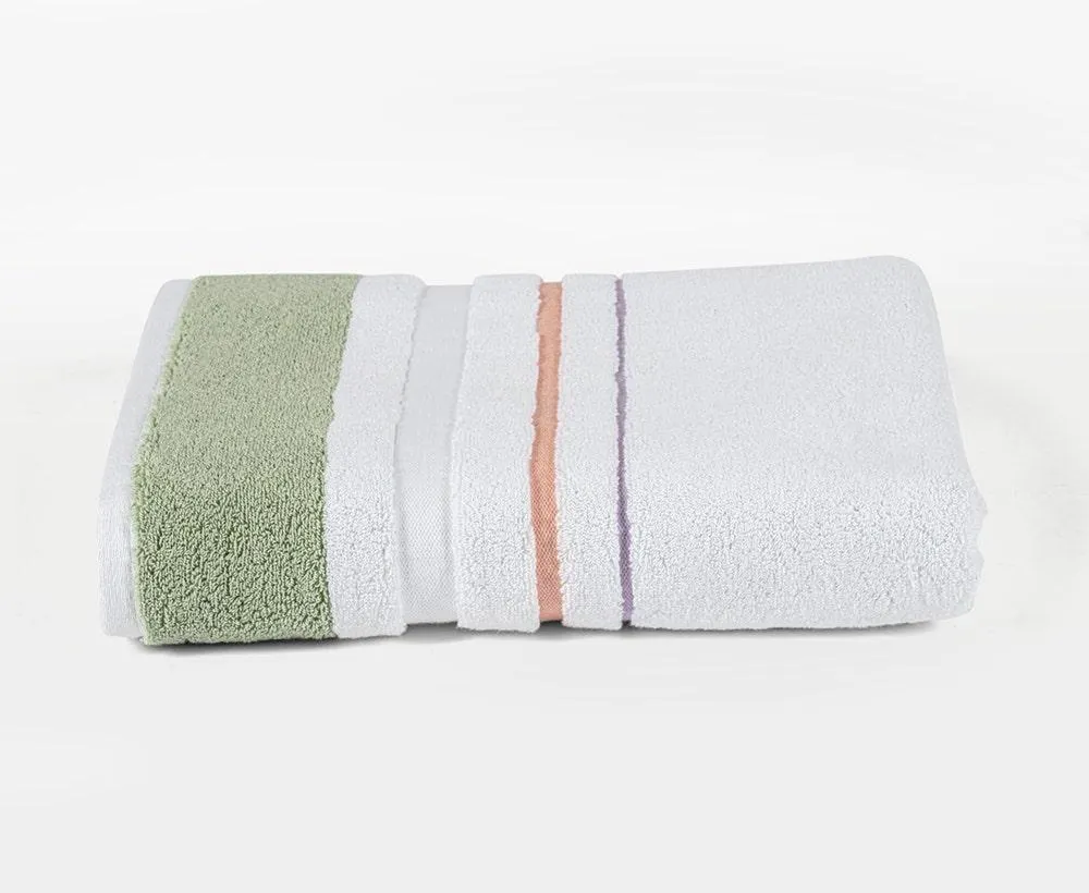 Nevio Bath Towel