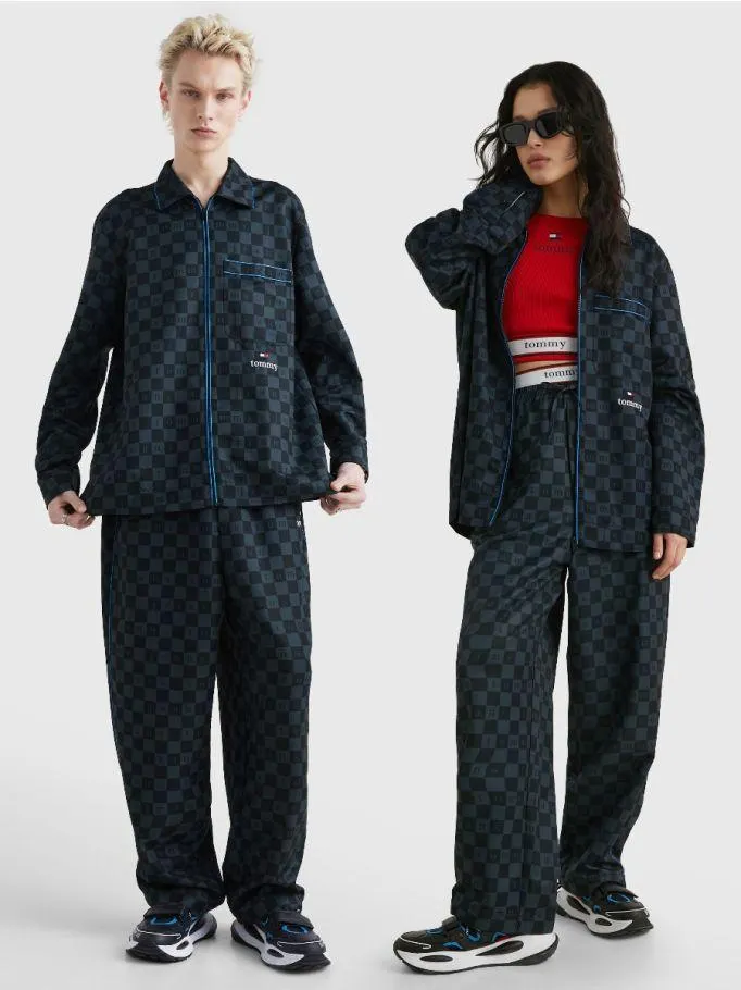 Checkerboard Zip-Thru Lounge Shirt