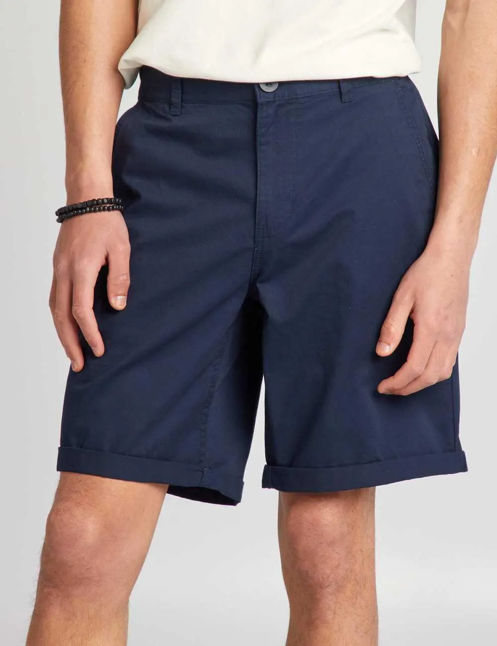 Straight-leg chino shorts