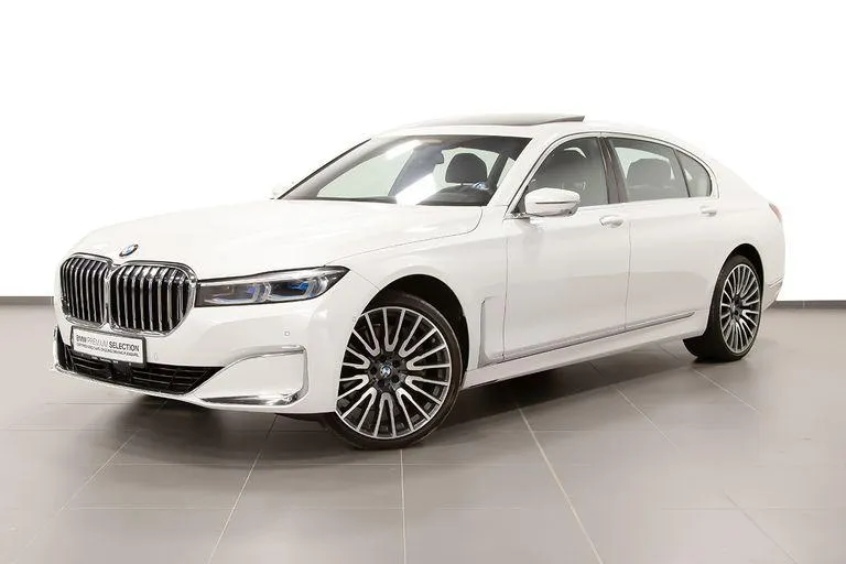 BMW 7 Series 750Li xDrive Pure Excellence