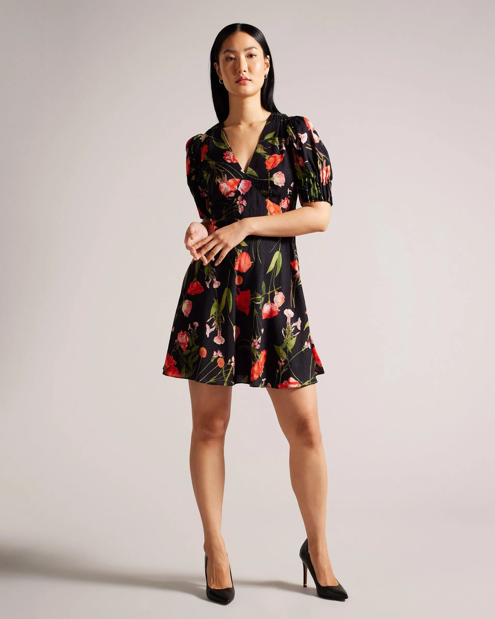 Sienno Mini Puff Sleeve Tea Dress Black