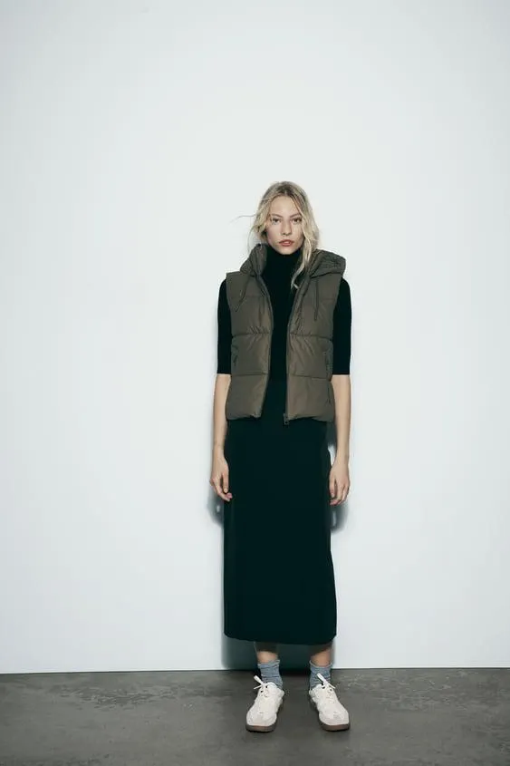 RUBBERISED SHORT GILET WITH HOOD