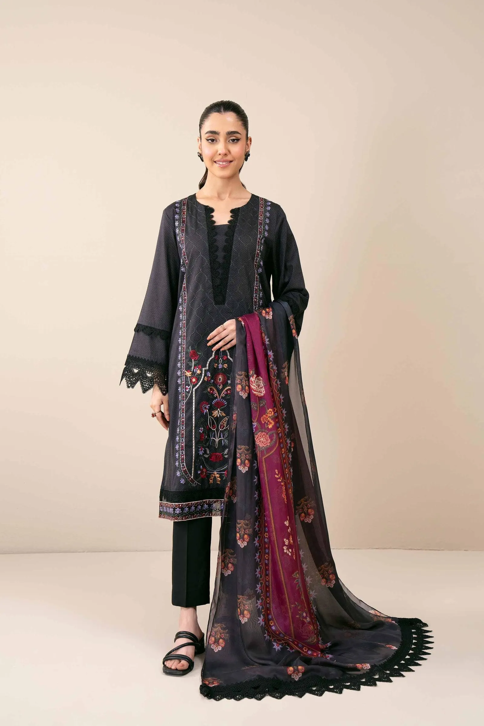 2 Piece - Printed Embroidered Suit - 42401945