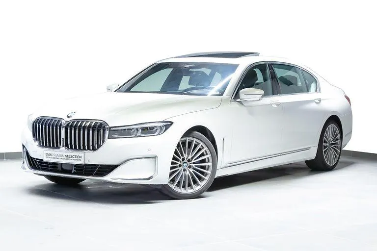 BMW 7 Series 740Li Pure Excellence