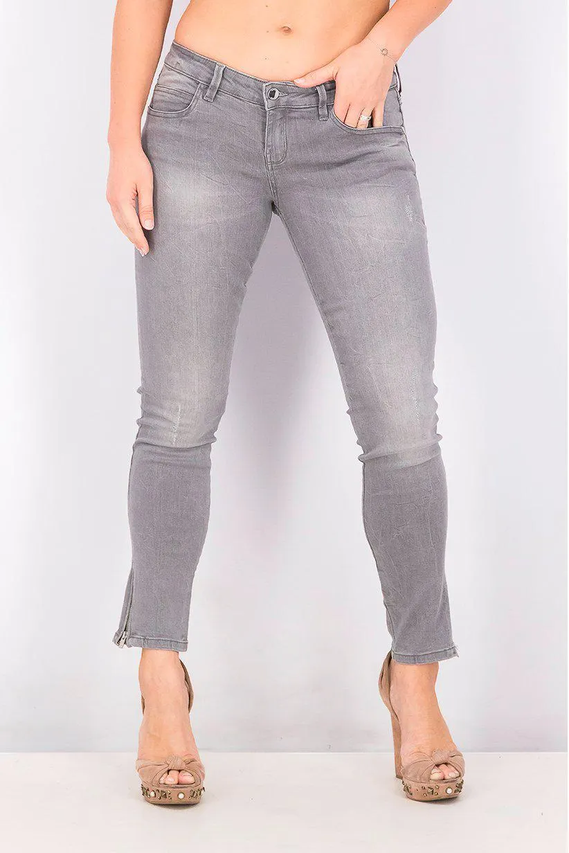 Women Skinny Fit Low Rise Pants, Grey