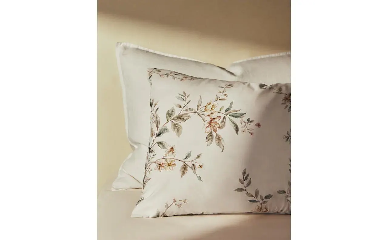 FLORAL PRINT PILLOWCASE