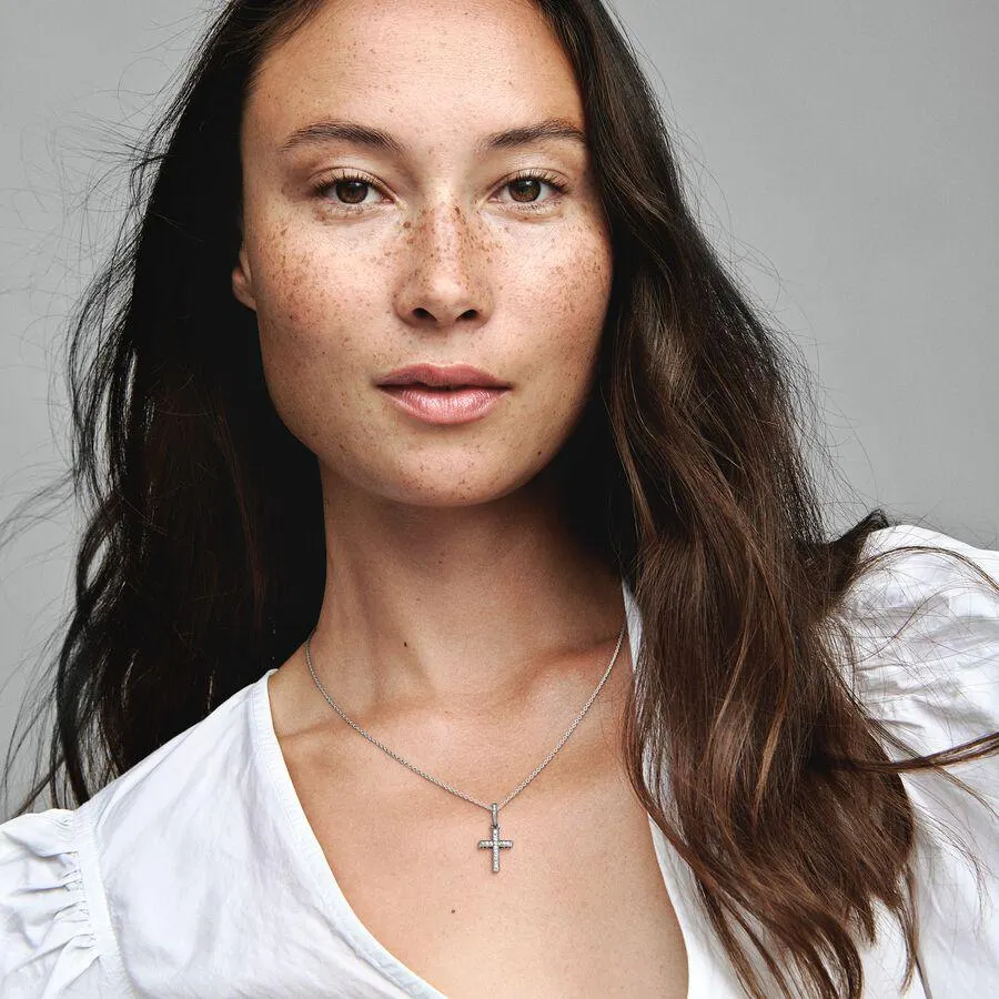 Cross silver pendant with clear cubic zirconia