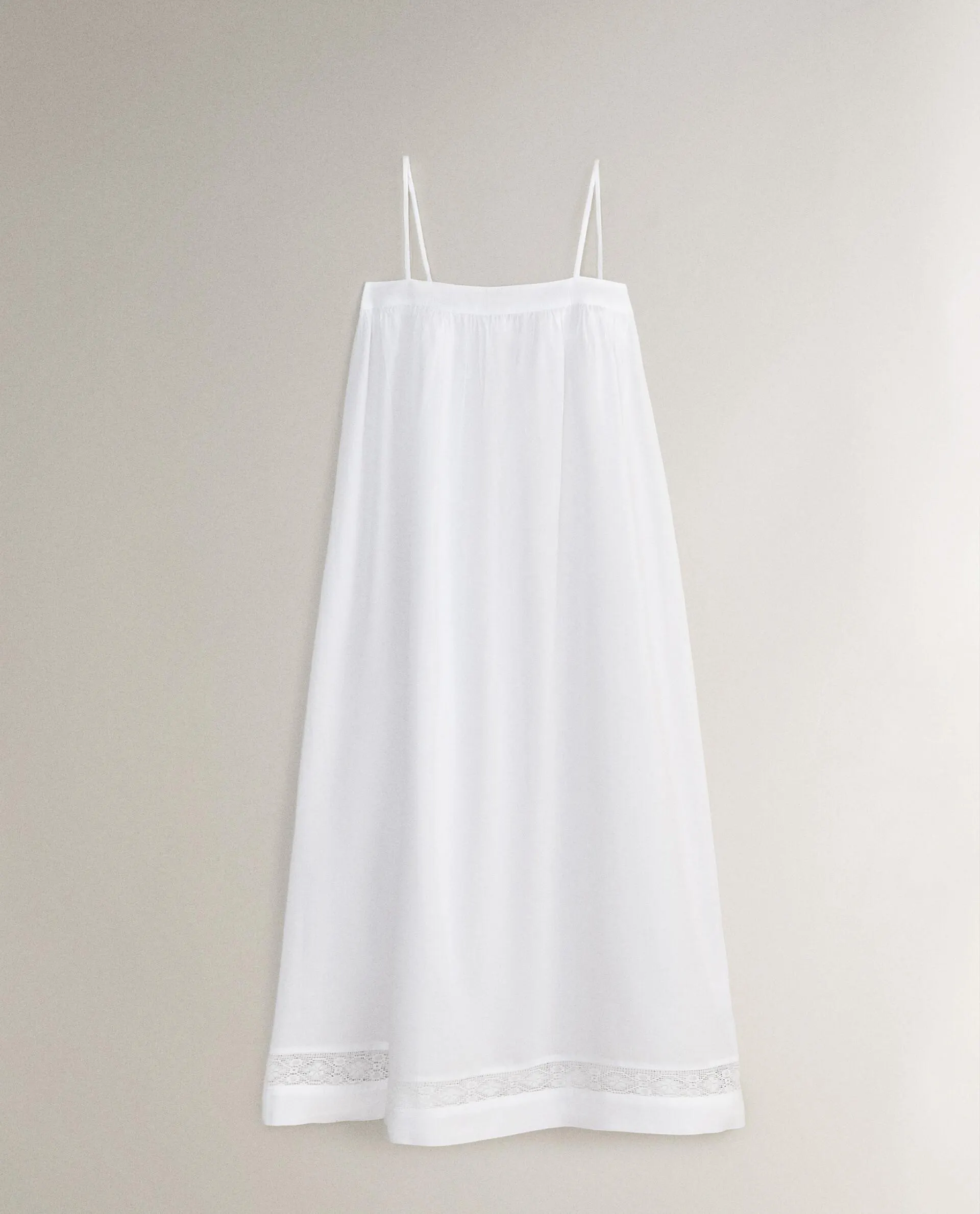 CAMISÓN ALGODÓN PUNTILLA BIES