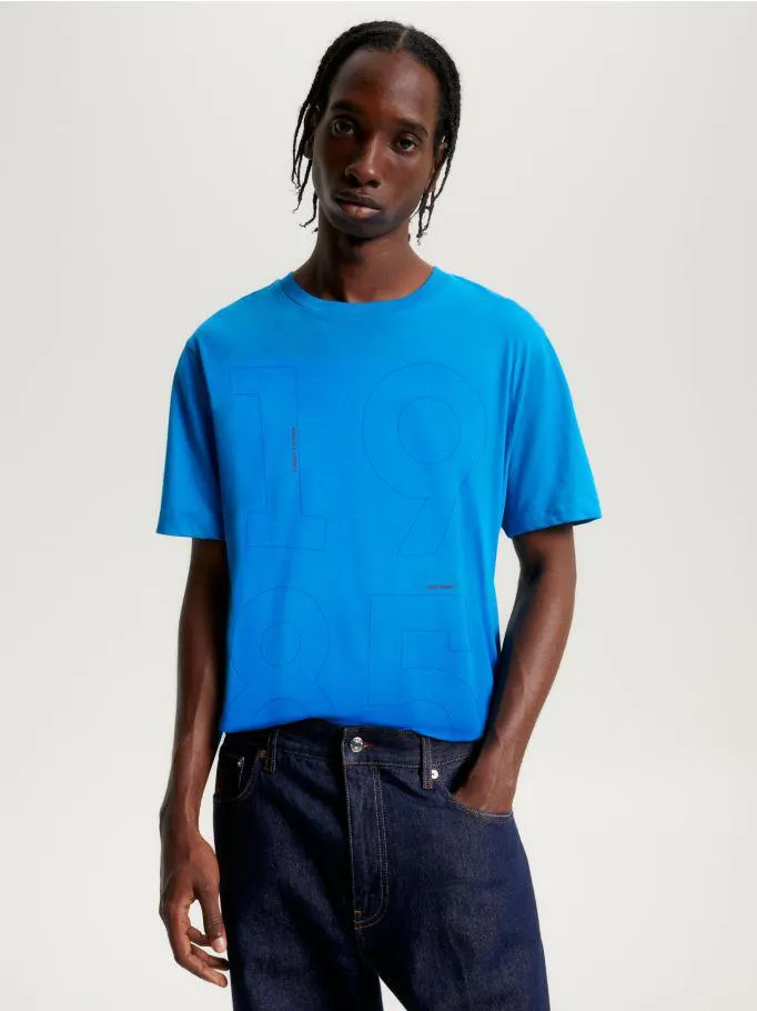 TH Modern Graphic T-Shirt