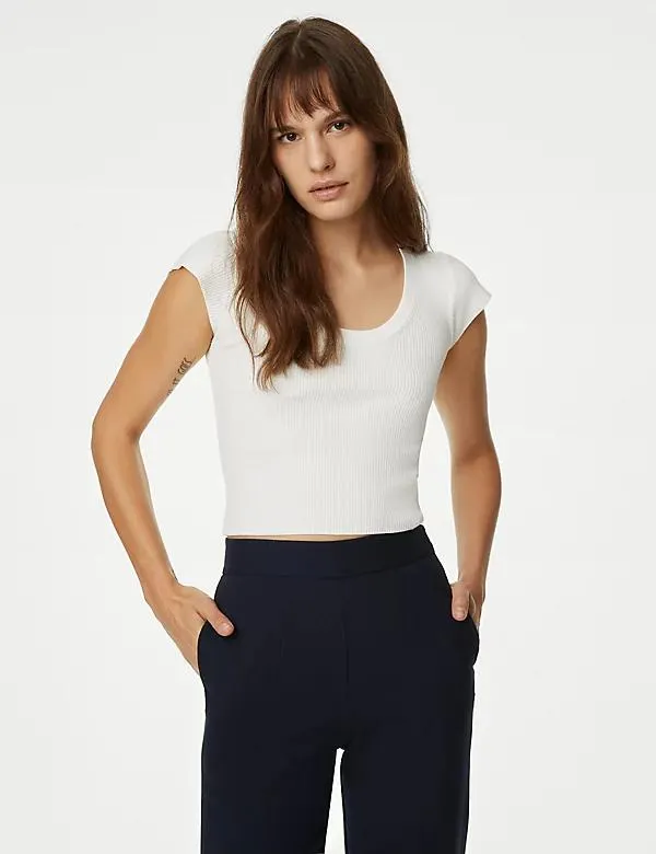 Ribbed Scoop Neck Cropped Top