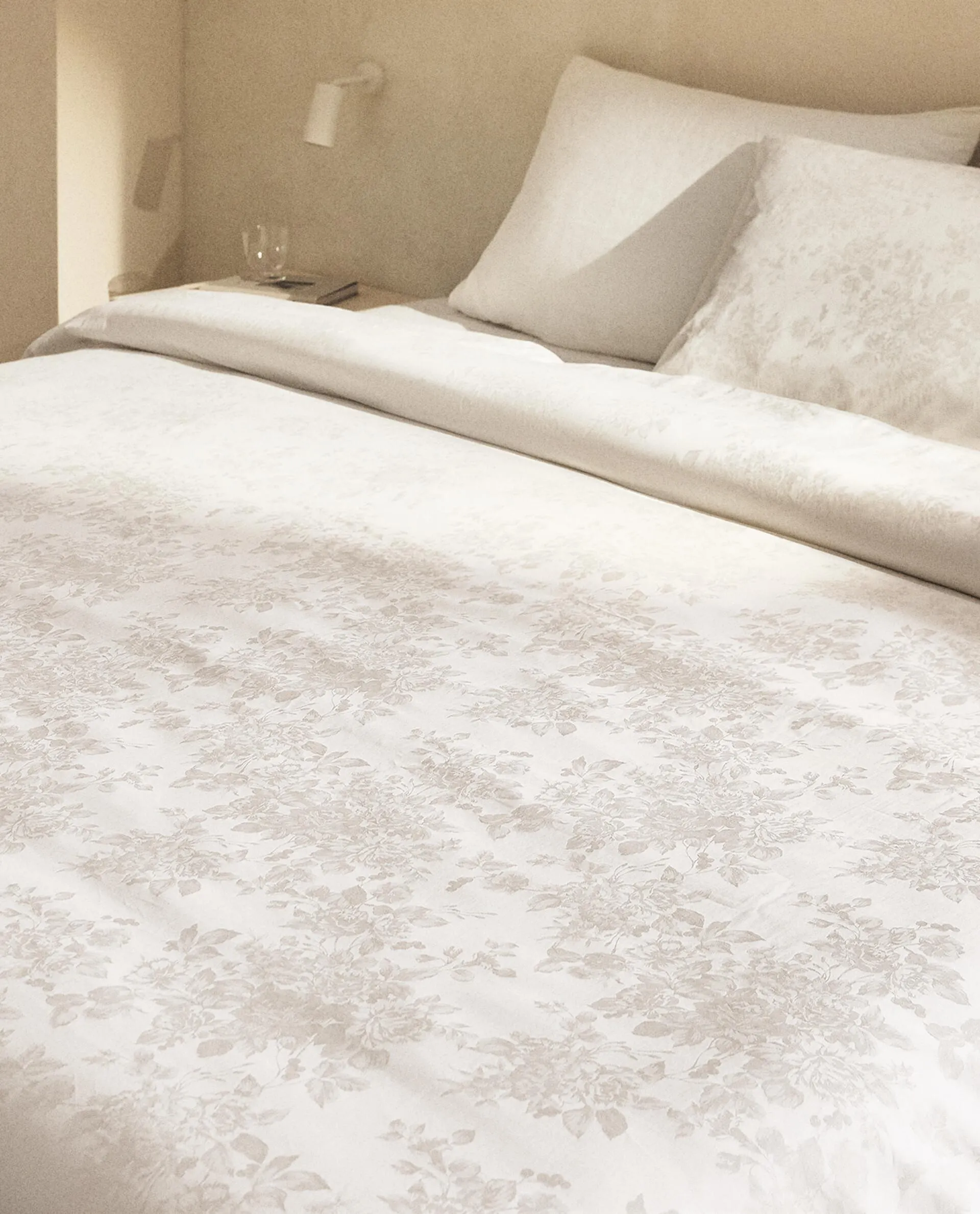 FLORAL JACQUARD DUVET COVER