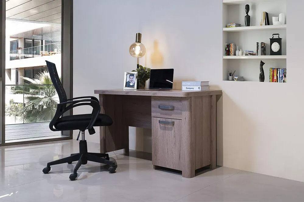 Olivos Study Table