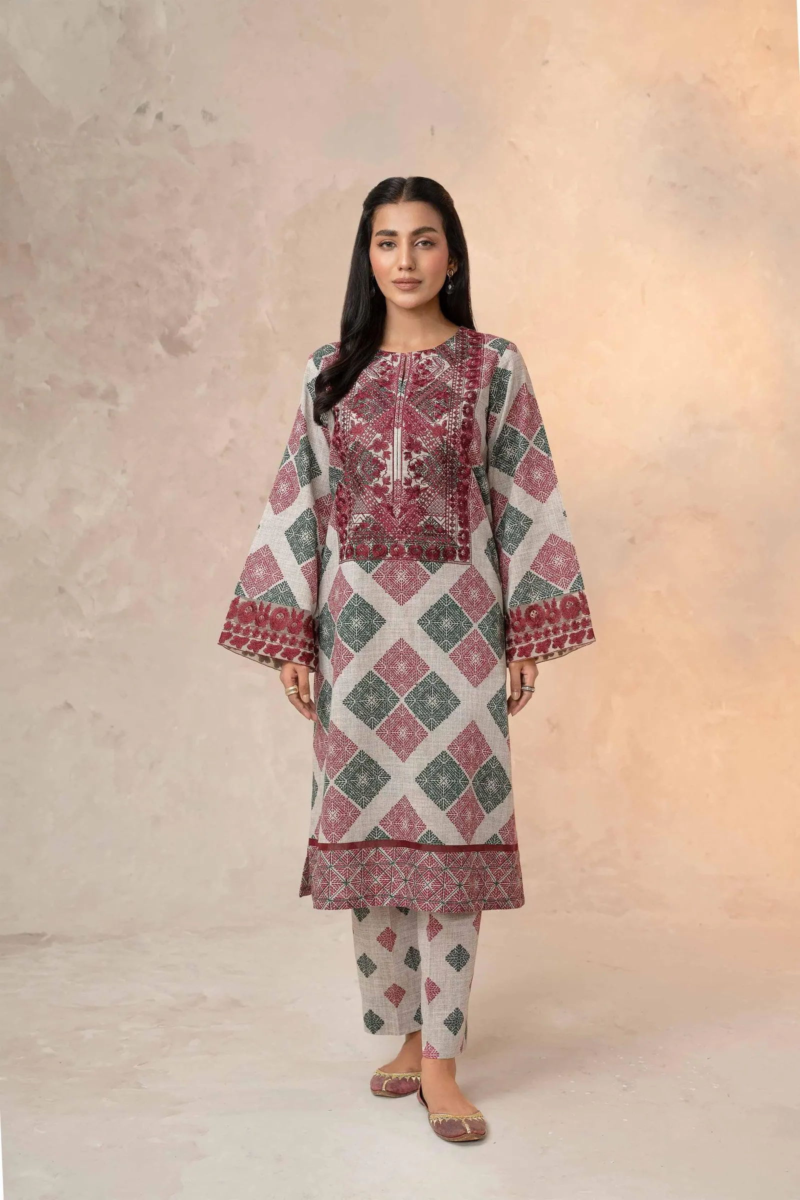 2 Piece - Printed Embroidered Suit - 42303318