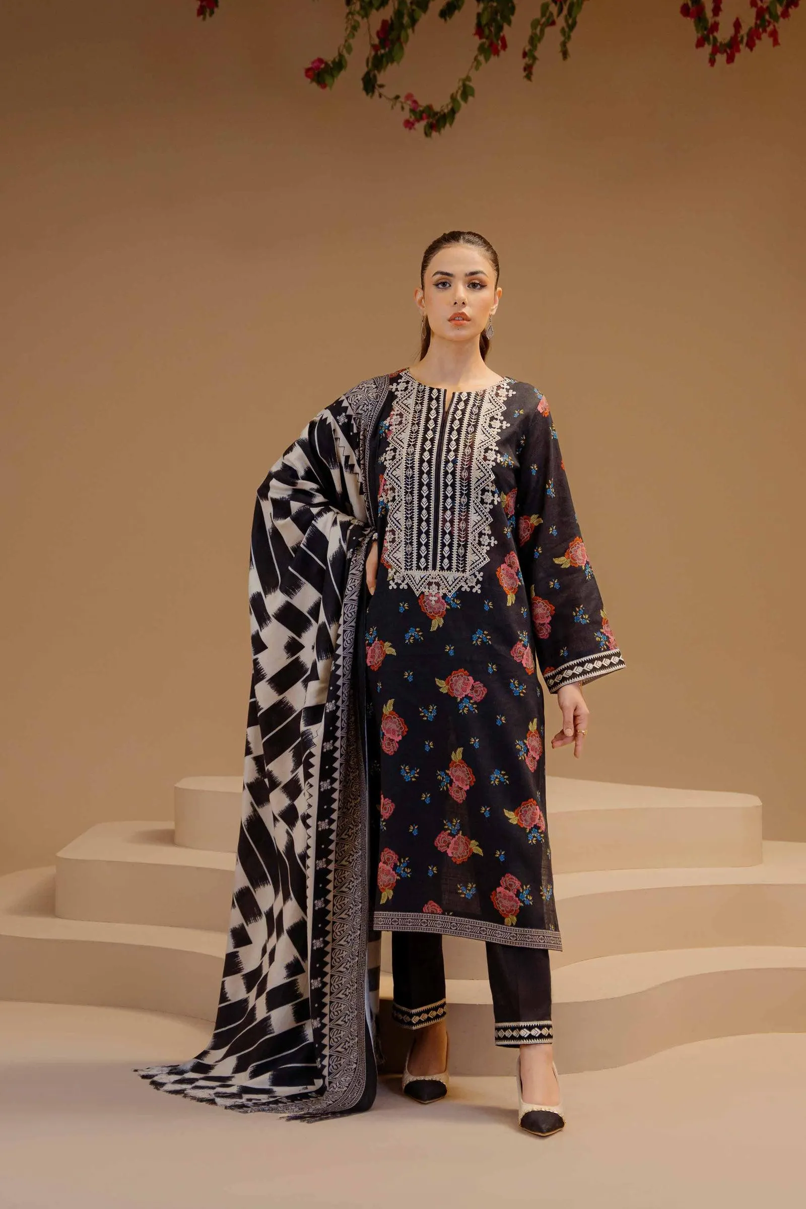 3 Piece - Printed Embroidered Suit - 42303137