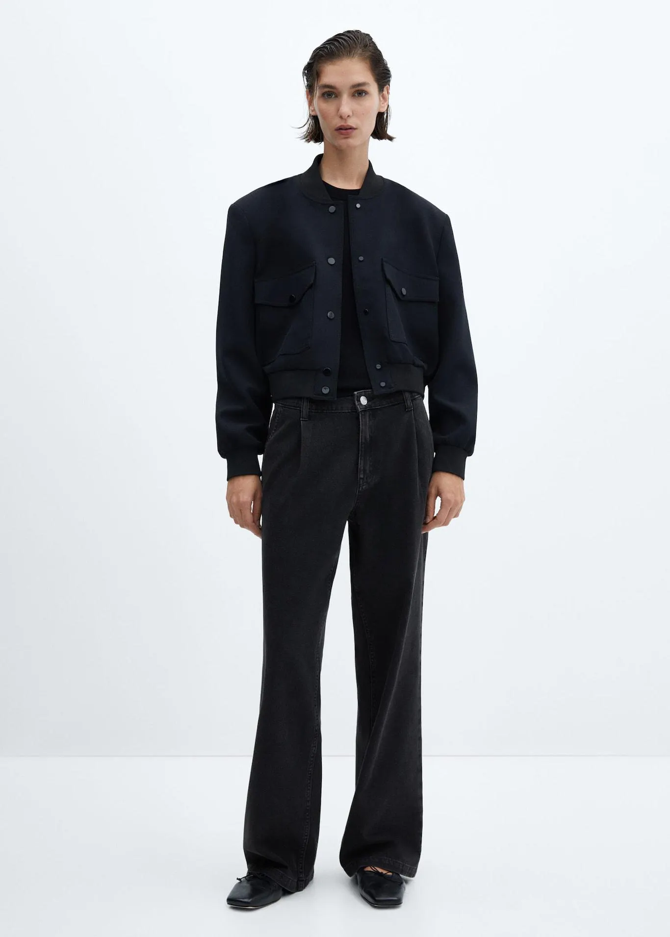 Straight pleated jeans