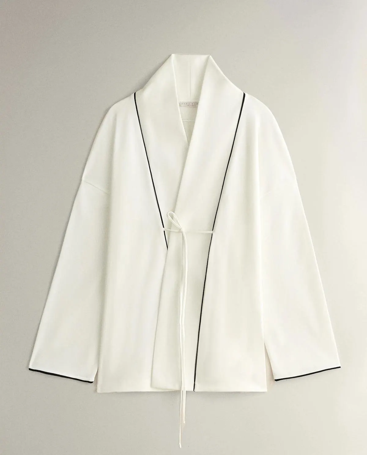 JACKET WITH CONTRAST PIPING