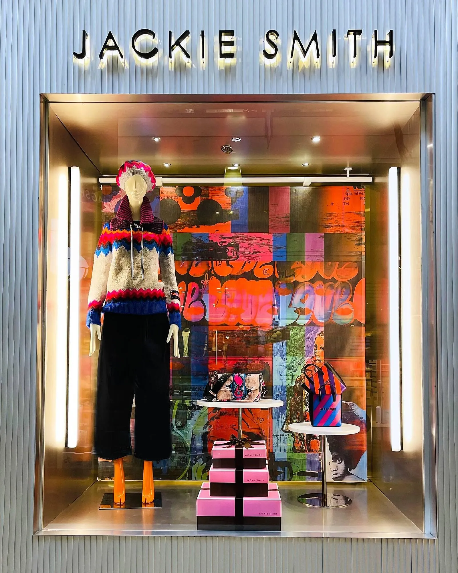 Ofertas de Catálogo Jackie Smith 7 de mayo al 13 de mayo 2025 - Página 1 del catálogo